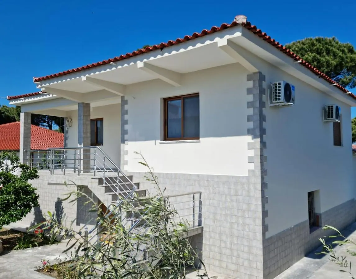 Zani Guesthouse Fier